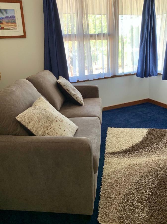 Wilmots On Dixon Bed & Breakfast Alice Springs Bagian luar foto