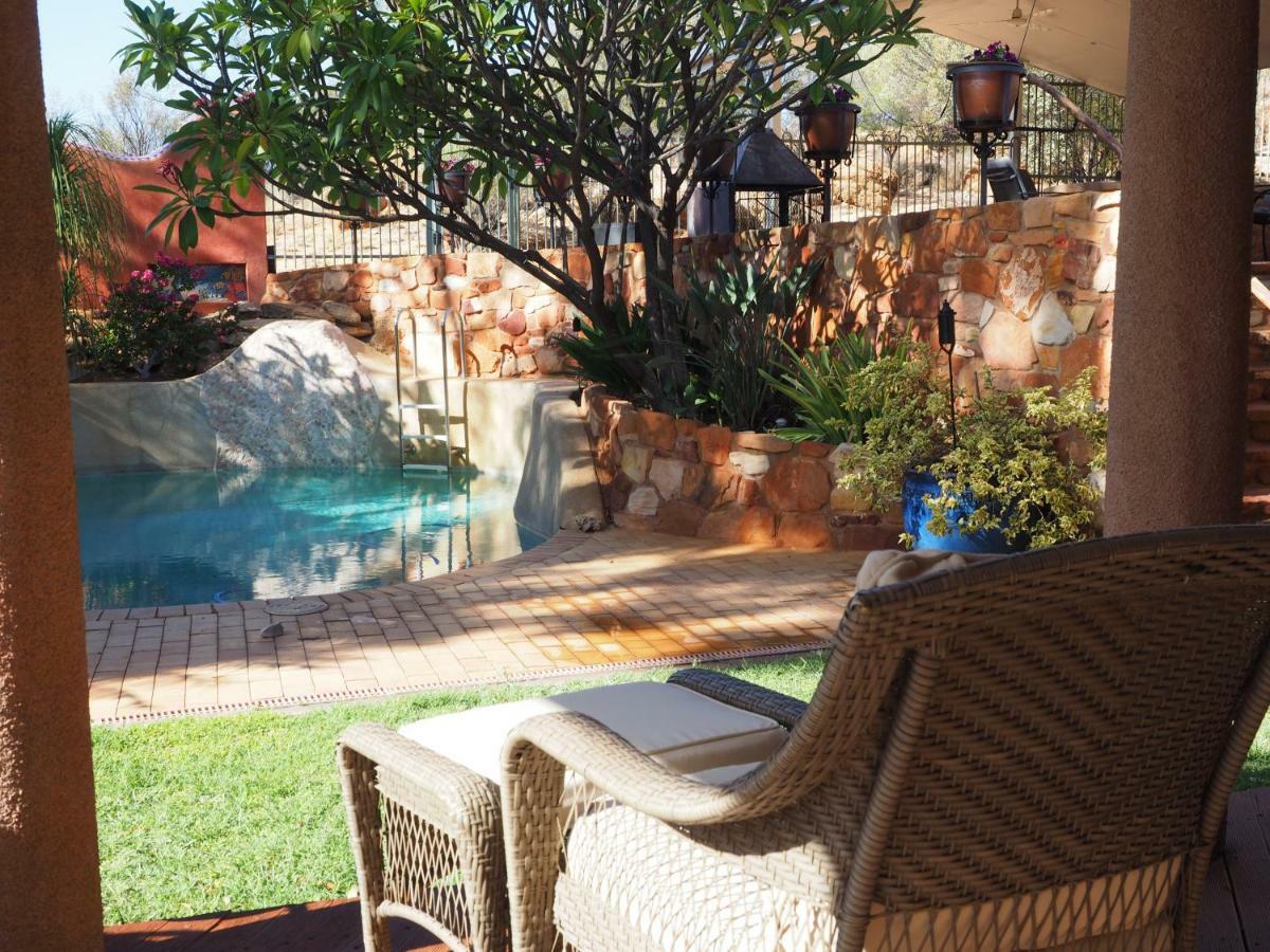 Wilmots On Dixon Bed & Breakfast Alice Springs Bagian luar foto